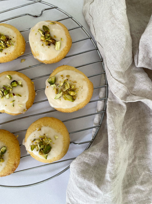 Orange pistachio cookies