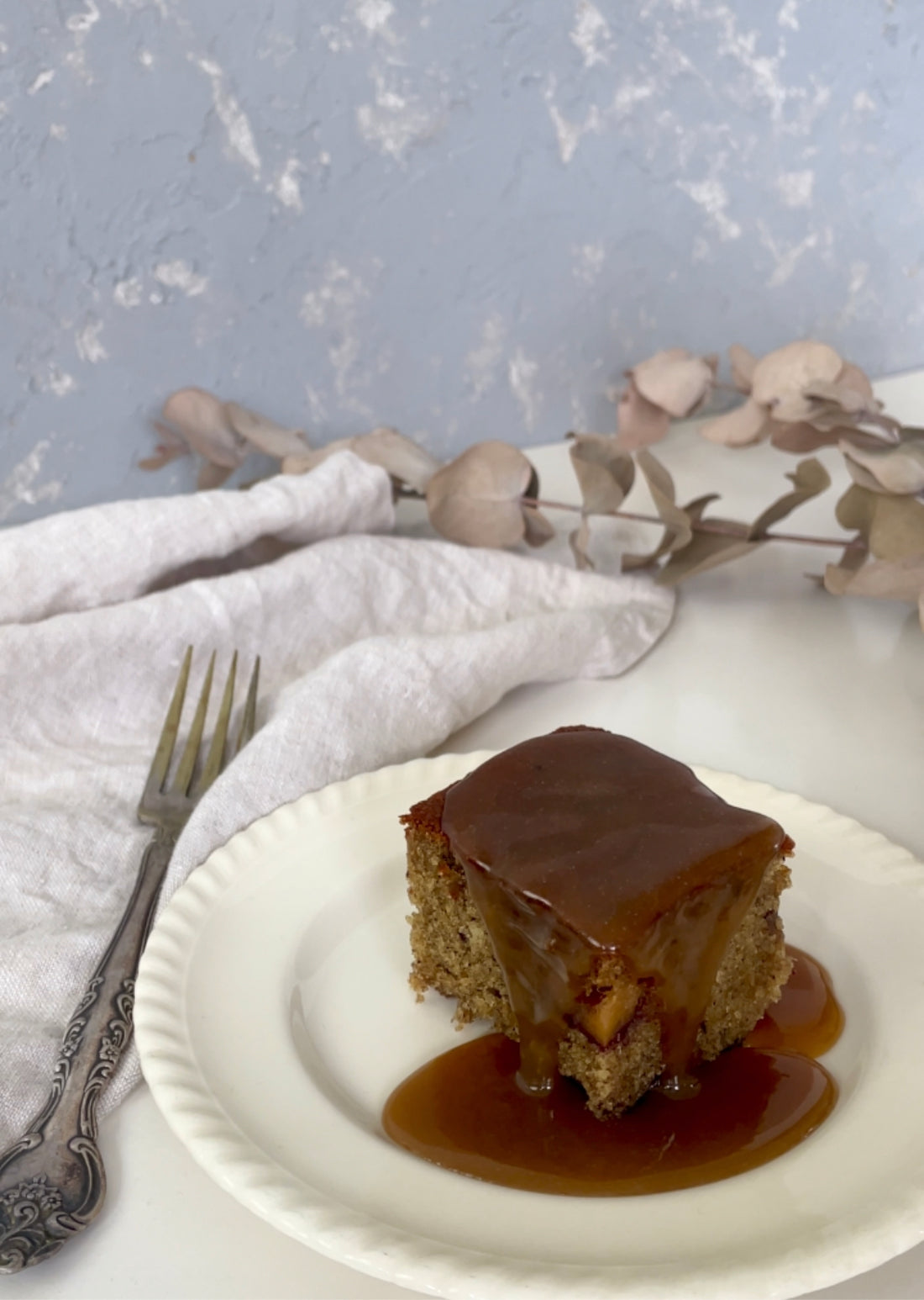 Stick date pudding with butterscotch sauce